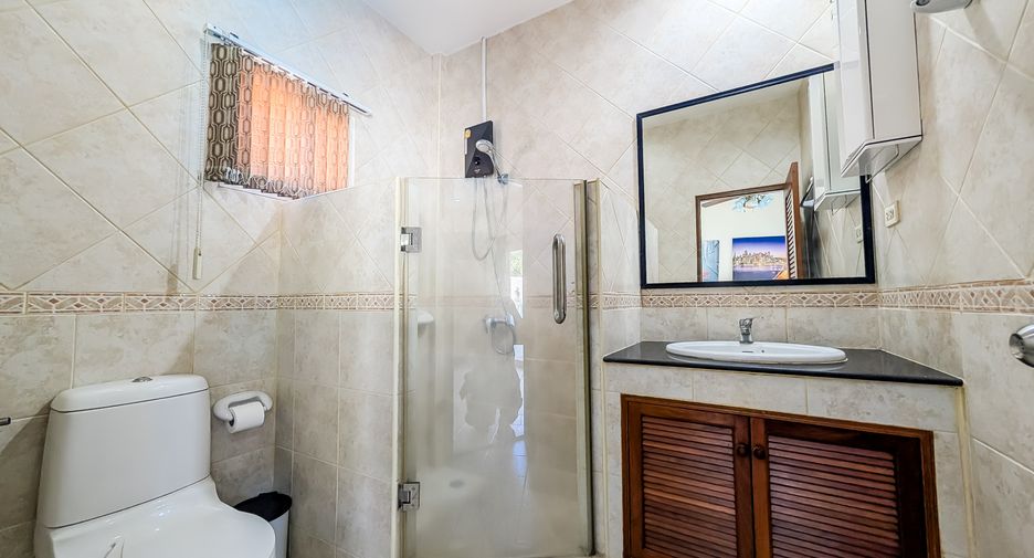 For sale 2 bedrooms house in East Pattaya, Pattaya