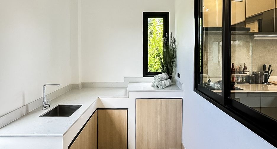 For sale 3 bedrooms house in East Pattaya, Pattaya