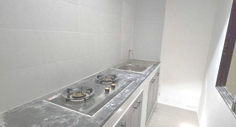 Casa adosada en venta de 2 habitaciones en East Pattaya, Pattaya