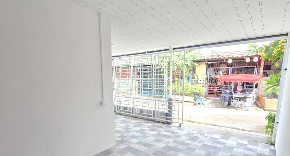 Casa adosada en venta de 2 habitaciones en East Pattaya, Pattaya