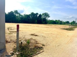 出售 土地 在 Bang Lamung, Chon Buri