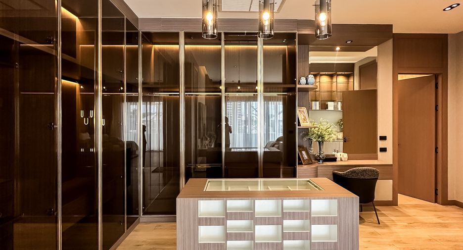 Casa en venta de 4 habitaciones en East Pattaya, Pattaya