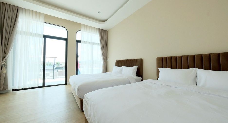 For sale 5 bedrooms house in Sattahip, Chonburi