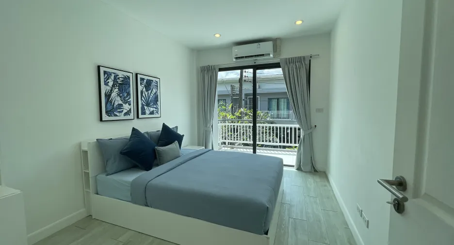 For rent 3 bedrooms townhouse in Thalang, Phuket