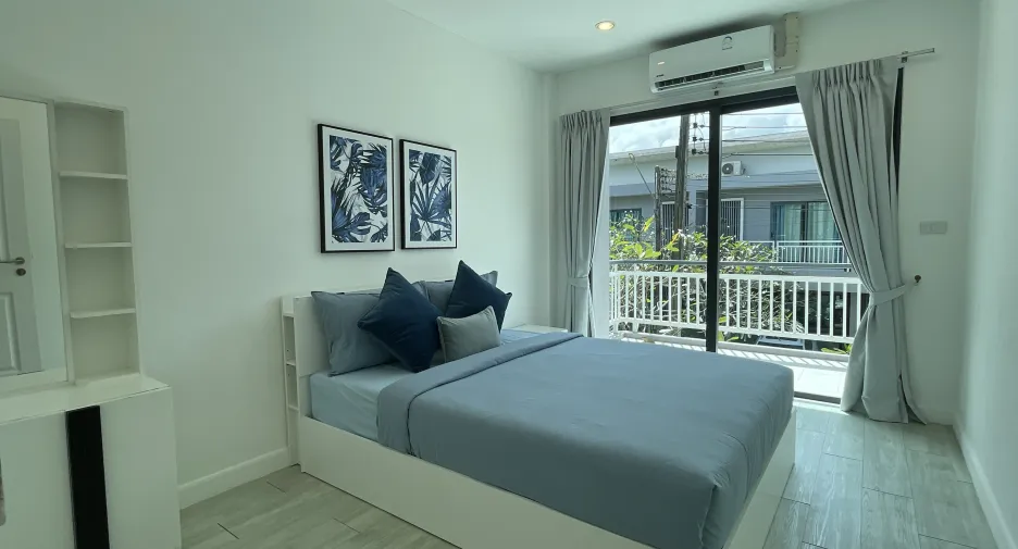 For rent 3 bedrooms townhouse in Thalang, Phuket