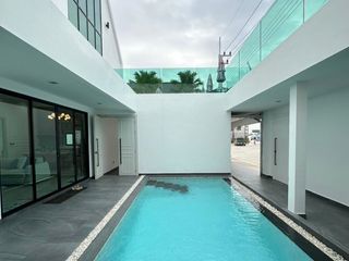 For sale 4 bedrooms house in Bang Lamung, Chonburi