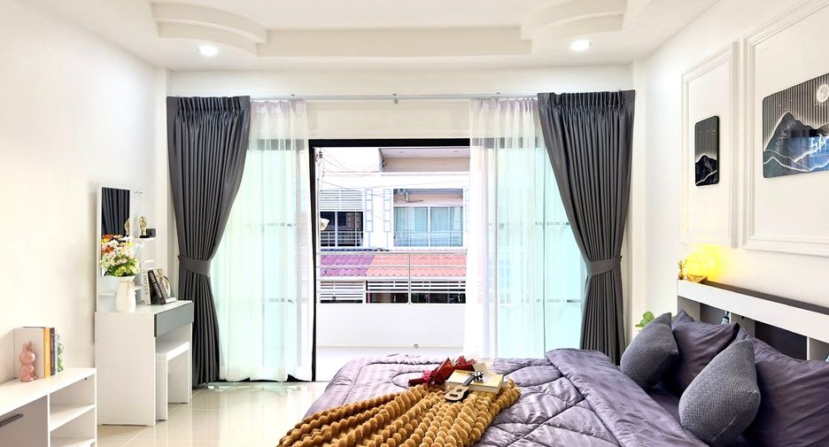 Casa adosada en venta de 2 habitaciones en East Pattaya, Pattaya