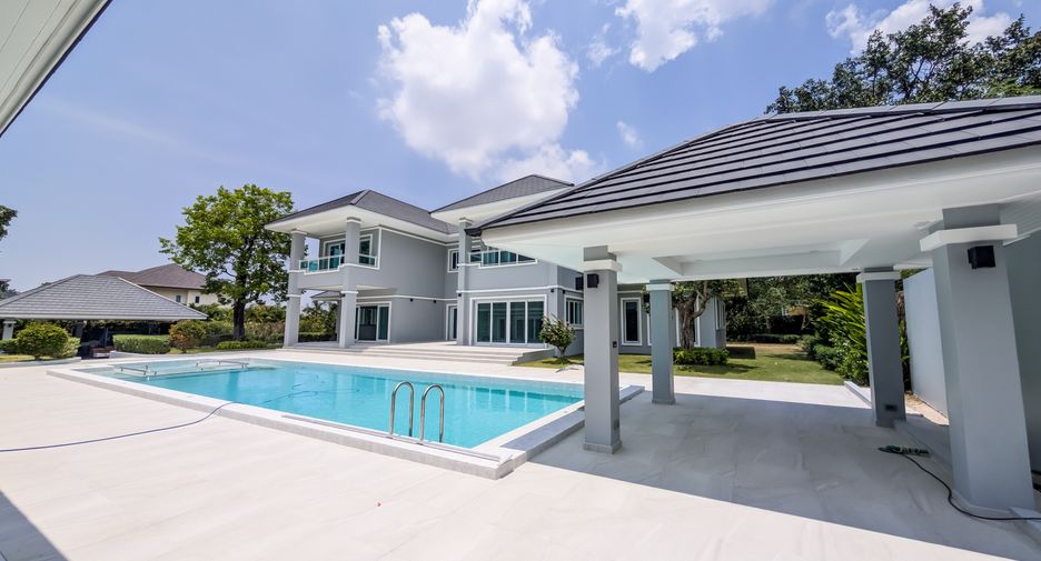 For sale 6 ベッドルーム house in East Pattaya, Pattaya