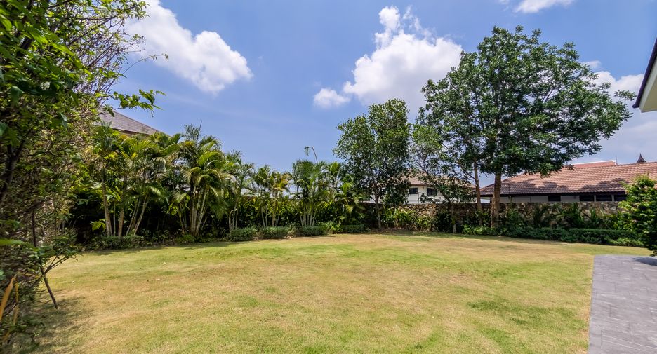 For sale 6 ベッドルーム house in East Pattaya, Pattaya