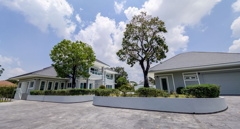 For sale 6 ベッドルーム house in East Pattaya, Pattaya