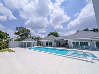 For sale 6 ベッドルーム house in Bang Lamung, Chonburi