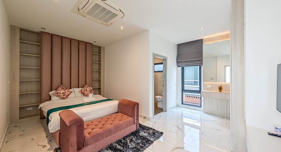 For rent 4 bedrooms house in East Pattaya, Pattaya