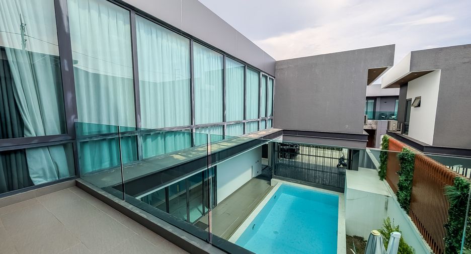 For rent 4 bedrooms house in East Pattaya, Pattaya