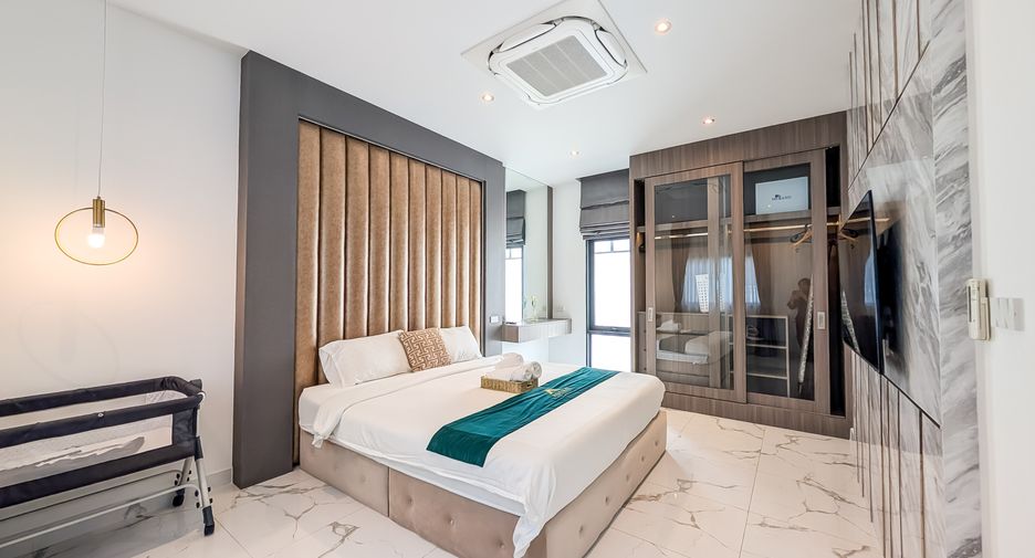 For rent 4 bedrooms house in East Pattaya, Pattaya