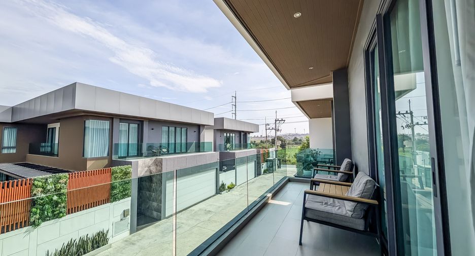 For rent 4 bedrooms house in East Pattaya, Pattaya
