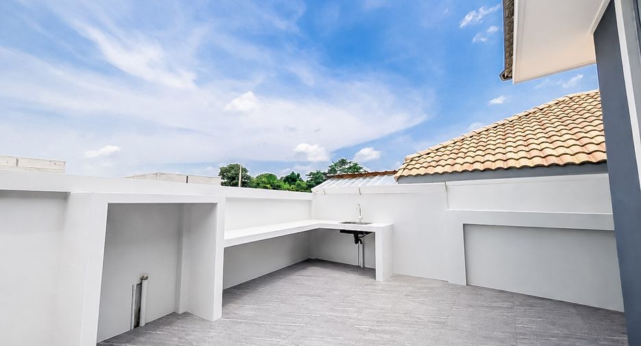 Casa en venta de 4 habitaciones en Huay Yai, Pattaya