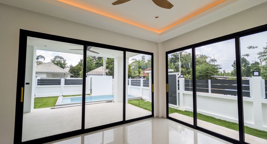 For sale 3 bedrooms house in Huay Yai, Pattaya