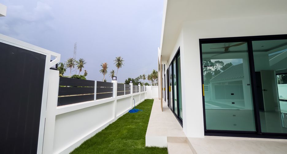 For sale 3 bedrooms house in Huay Yai, Pattaya