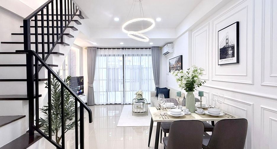 Casa adosada en venta de 2 habitaciones en East Pattaya, Pattaya