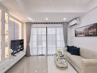 For sale 2 bedrooms townhouse in Bang Lamung, Chonburi