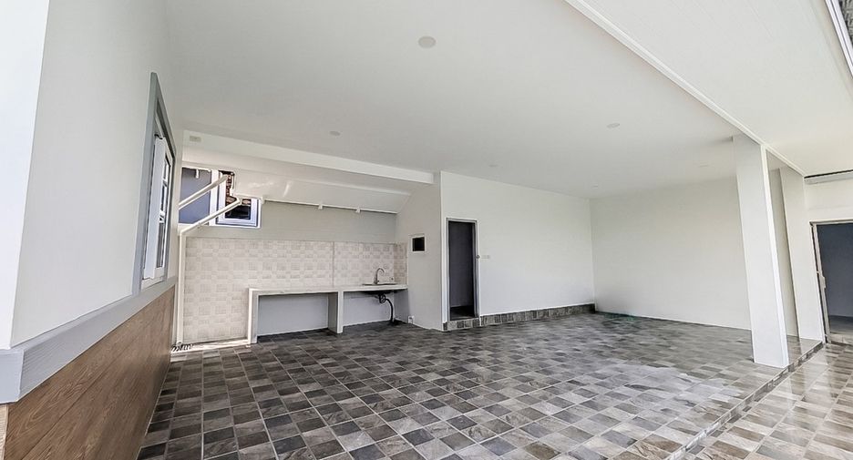 Casa en venta de 5 habitaciones en Huay Yai, Pattaya