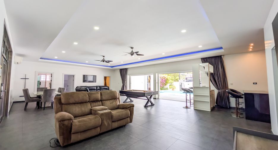 For sale 5 ベッドルーム house in East Pattaya, Pattaya