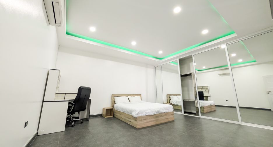 For sale 5 ベッドルーム house in East Pattaya, Pattaya