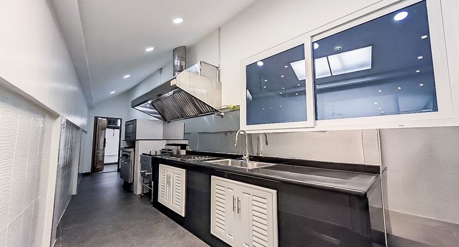 For sale 5 ベッドルーム house in East Pattaya, Pattaya
