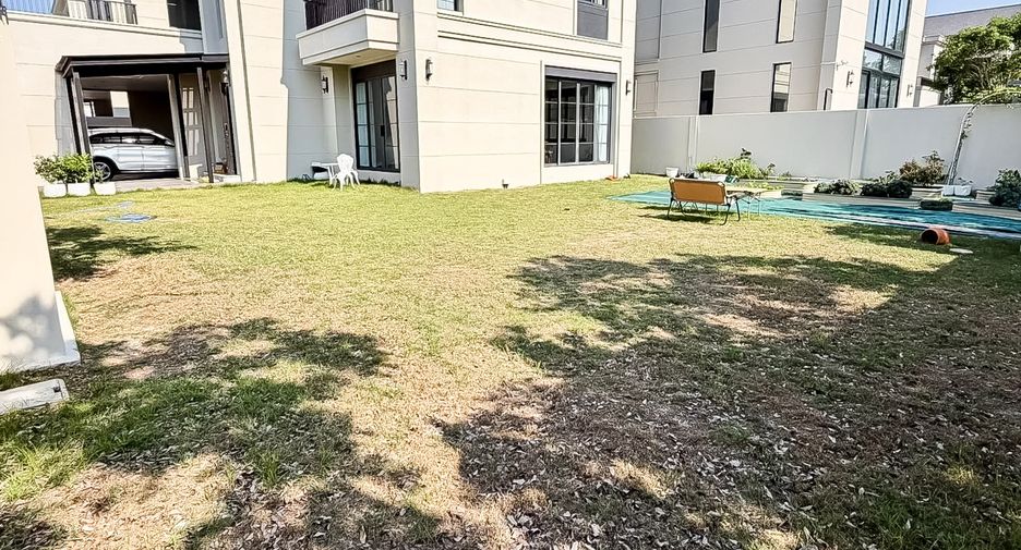 For rent 4 bedrooms house in East Pattaya, Pattaya