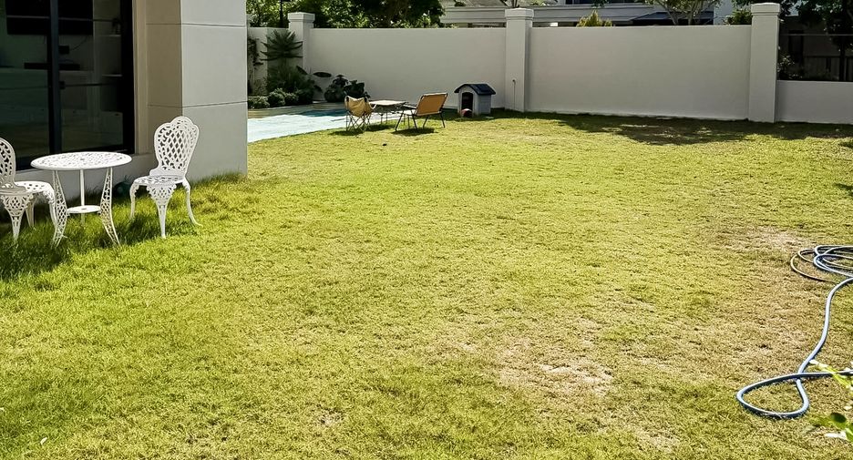 For rent 4 bedrooms house in East Pattaya, Pattaya