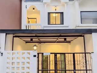 Casa en venta de 2 habitaciones en Bang Lamung, Chonburi