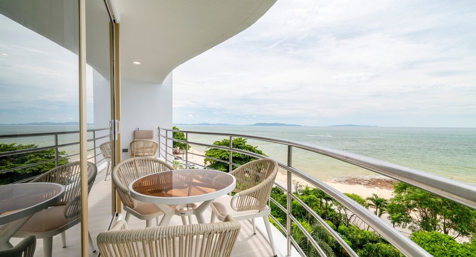 For sale 2 bedrooms condo in Pratumnak, Pattaya