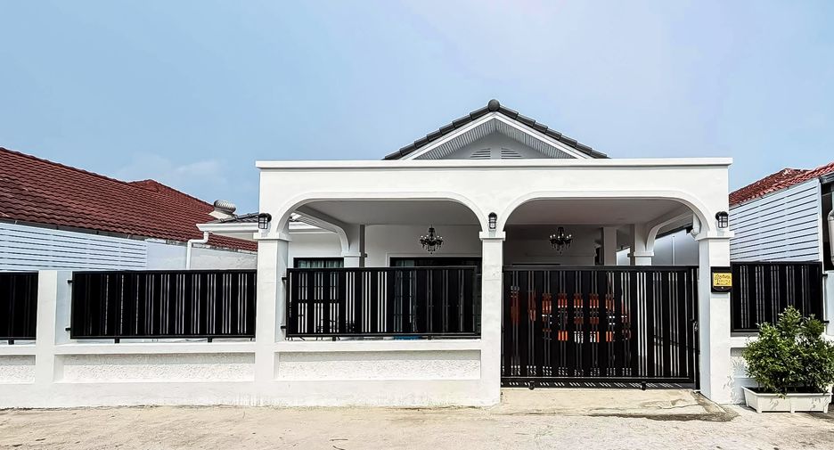 For sale 3 bedrooms house in East Pattaya, Pattaya