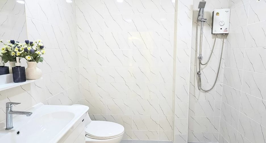 For sale 3 bedrooms house in East Pattaya, Pattaya