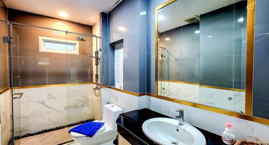 For sale 3 bedrooms house in East Pattaya, Pattaya