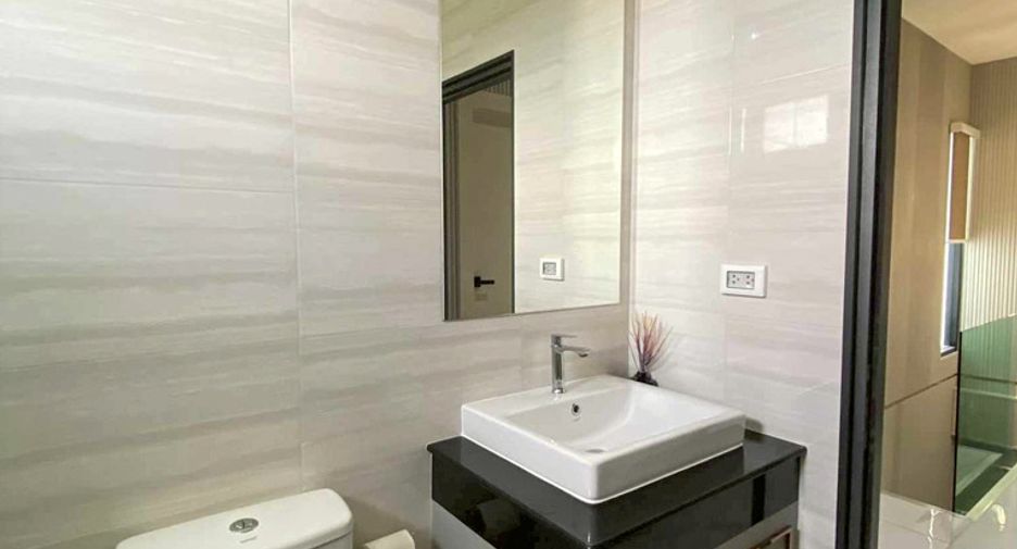 For sale 3 bedrooms house in East Pattaya, Pattaya
