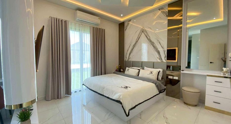 For sale 3 bedrooms house in East Pattaya, Pattaya