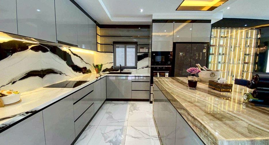 For sale 5 ベッドルーム house in East Pattaya, Pattaya
