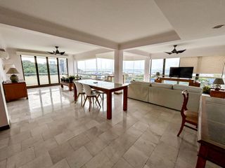 出售 20 卧室 商业空间 在 Bang Lamung, Chon Buri