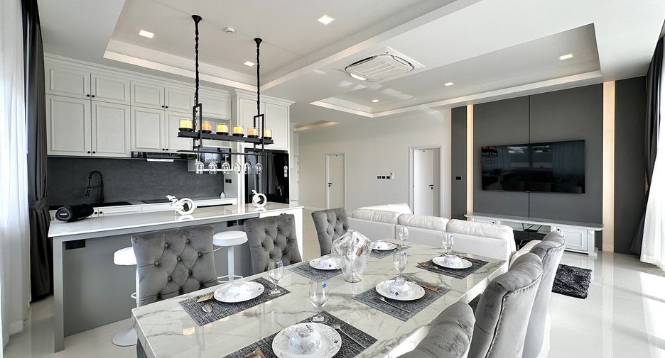 For sale 3 ベッドルーム house in Huay Yai, Pattaya