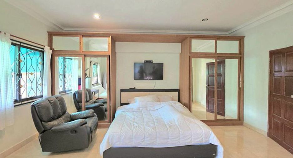 For sale 3 bedrooms house in Sattahip, Chonburi