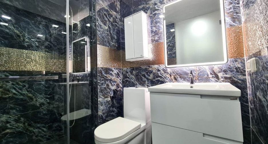 For rent 2 bedrooms condo in Pratumnak, Pattaya