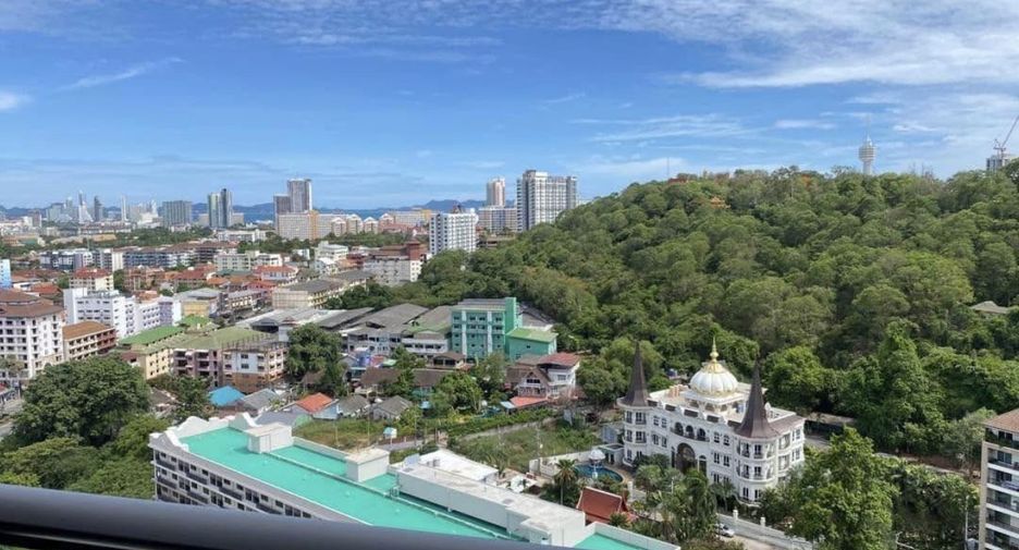 For rent 2 bedrooms condo in Pratumnak, Pattaya