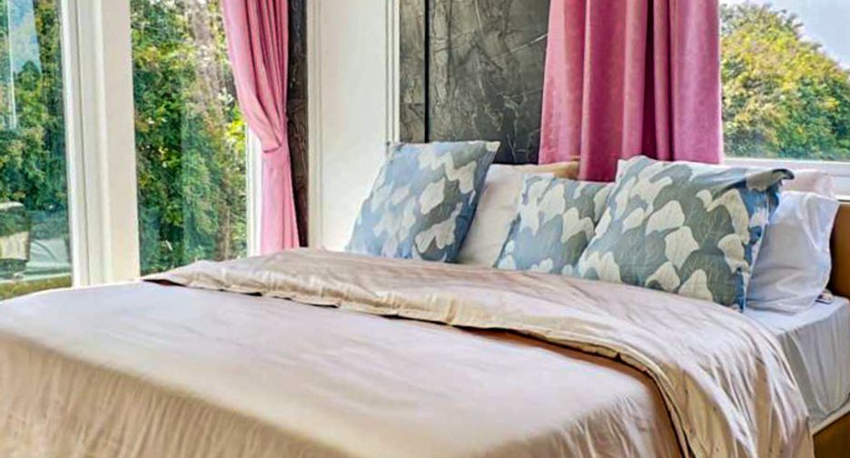 À vendre 5 chambres maison à Huay Yai, Pattaya