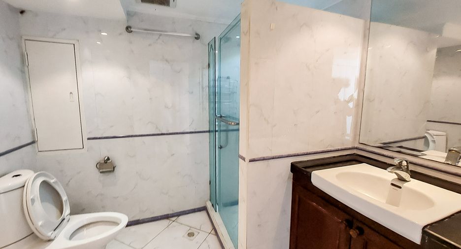 For sale 2 bedrooms condo in Pratumnak, Pattaya
