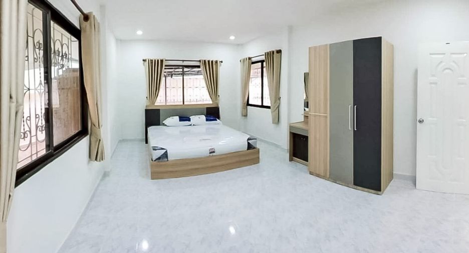 For rent 5 bedrooms house in East Pattaya, Pattaya