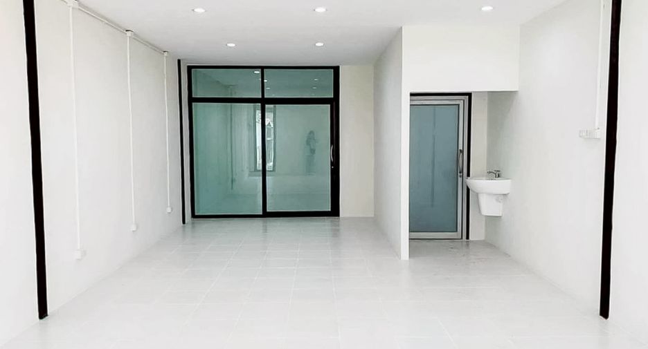 For rent 5 bedrooms house in East Pattaya, Pattaya