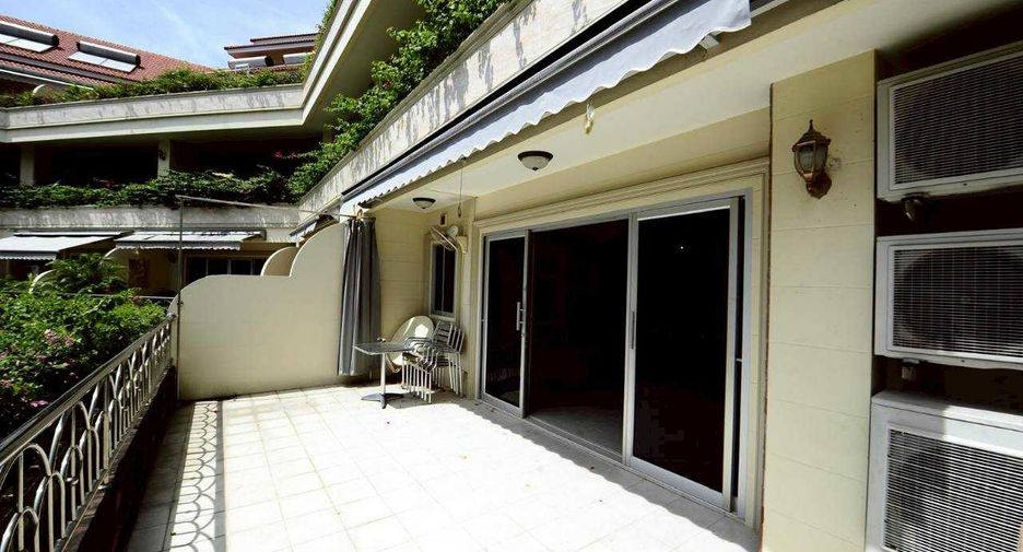 À vendre 2 chambres condo à Pratumnak, Pattaya