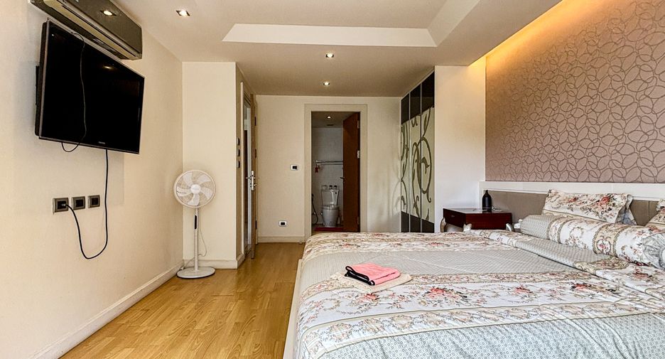 For sale 1 bed condo in Pratumnak, Pattaya