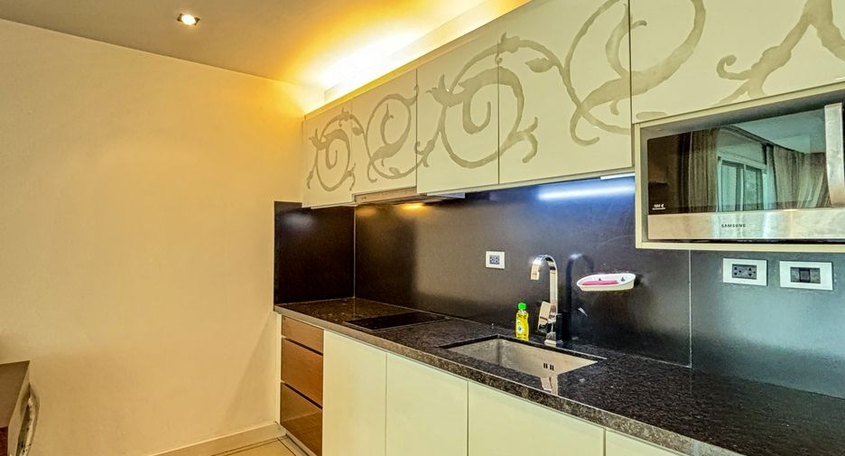 For sale 1 bed condo in Pratumnak, Pattaya